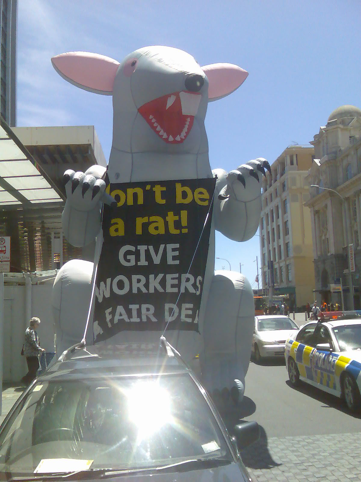 rat-at-farmers-demo-002